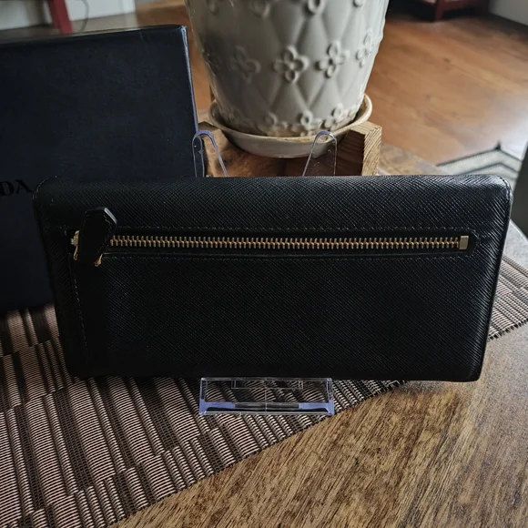 EUC Large Prada Black Leather Wallet - Picture 3 of 11